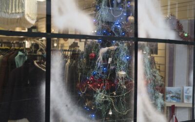 Julskyltning – Årets höjdpunkt för dina skyltfönster!!